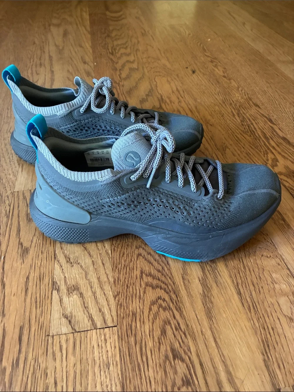 lululemon athletica barely used
